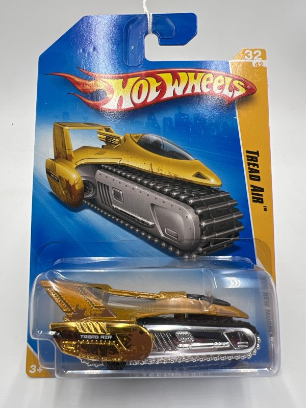 2009 Hot Wheels New Models #32 Tread Air Gold AA8 Online